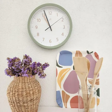 Under The Vine Garden House アパート *